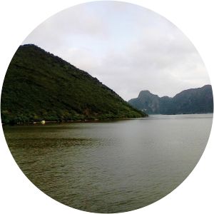 Dong Lake