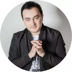Doniyor Bekturdiyev - Singer