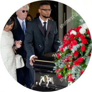 Donna Kelly Pratte - Chris Kelly's mother