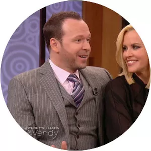 Donnie Loves Jenny - American television series