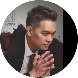 Donnie Sibarani - Singer