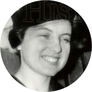 Doris Isabel Cross photograph