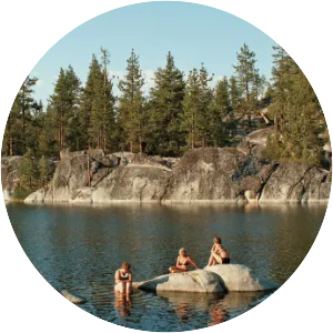 Doris Lake - Lake in California