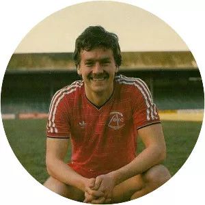 Dougie Bell - Scottish footballer