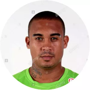 Douglas Moreira Pires - Soccer player