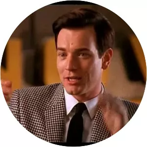 Down with Love - 2003 ‧ Romance/Comedy ‧ 1h 41m