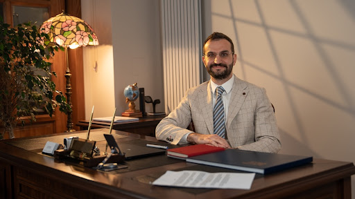 Dr. Ali Sadioglu MD, FEBOPRAS