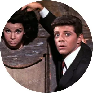 Dr. Goldfoot and the Bikini Machine - 1965 ‧ Sci-fi/Teen ‧ 1h 29m