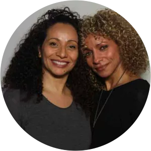 Dr. Merlyn Purdy - Psychologist ‧ Hugh Hurd's wife