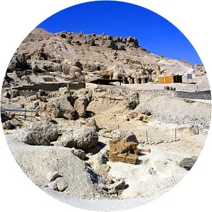 Dra' Abu el-Naga' Necropolis - 