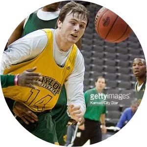 Dragan Sekelja - Basketball player