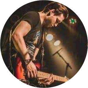 Drake Nova photograph