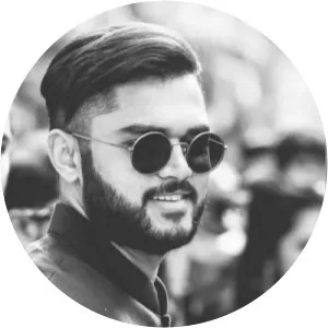 Dravya Dholakia - Savji Dholakia's son