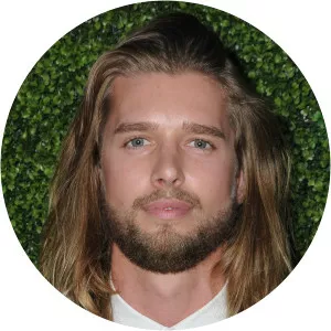 Drew Van Acker