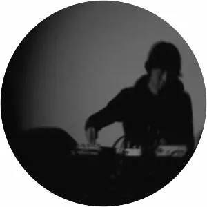 duenn - Musical artist