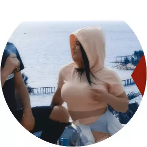 Dul Lulija - Musical artist