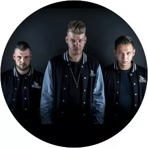 Dutch Movement - Musical group