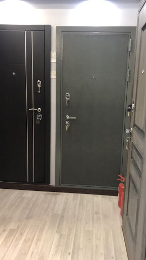 Dveri Vkhodnyye Mezhkomnatnyye, Furnitura - 