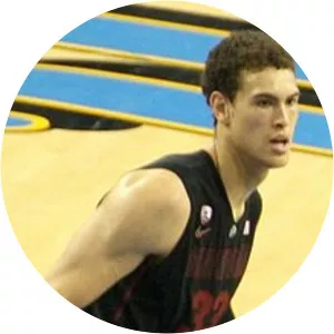 Dwight Powell