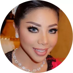 Dwina Michaela - Setya Novanto's daughter