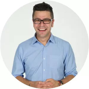 Dylan Lewis - Australian television host