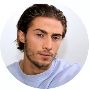 Dylan Thiry - Television actor