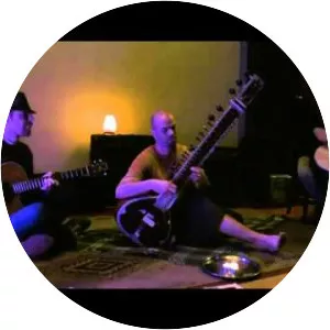 Dzsinnkaladzsi - Musical group