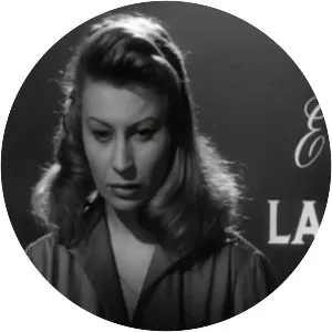 È arrivata la parigina - 1958 ‧ Drama ‧ 1h 30m