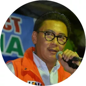 E. R. Ejercito