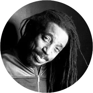 Earl Sixteen - Singer