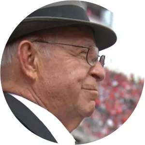 Earle Bruce