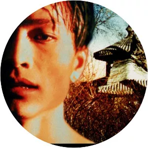 East Palace, West Palace - 1996 ‧ Drama ‧ 1h 34m