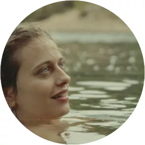 Easy Love - 2019 ‧ Drama/Docufiction ‧ 1h 29m