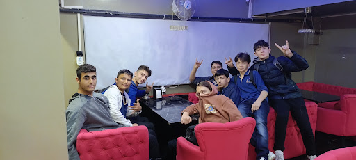 Eat with Husband and Wife - Restaurant