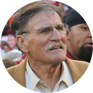 Ed Beard - American football player