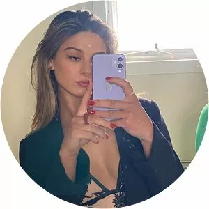 Edie Van Vriends - Libby Tanner's daughter