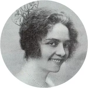 Edmée Favart