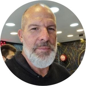 Eduardo Falabella photograph