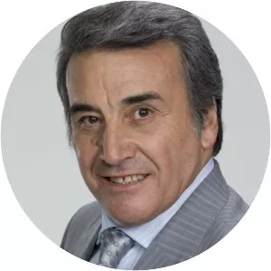 Eduardo Liñán (Eduardo Liñan)