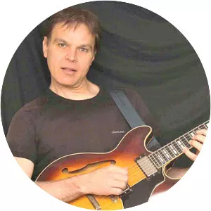 Eduardo Paraná - Guitarist