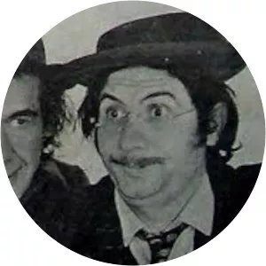 Ekeinos Ki Ekeinos - TV program