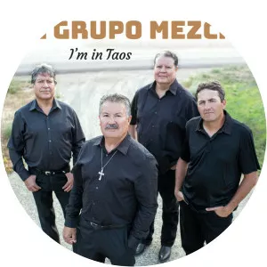 El Grupo Mezcal
