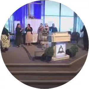 El Mundo En Llamas/World Aflame