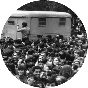 El Peso De Los Caídos (El peso le los caídos)