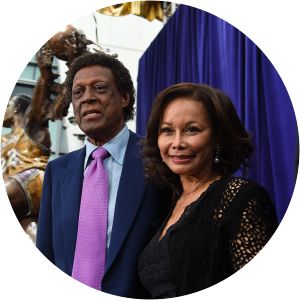 Elaine Baylor photograph