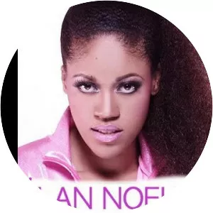 Élan Noelle Musician - Singer