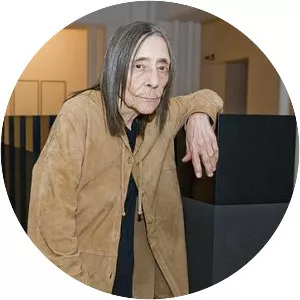 Elena Asins - Visual artist