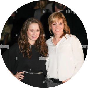 Elena Delliponti - Oonagh's mother