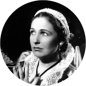 Elena Hálková - Actress