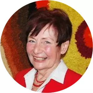 Elena Petrovická - Actress